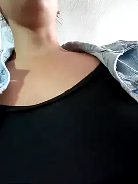 Bonny Klote online show from February 19, 2025, 5:06 pm