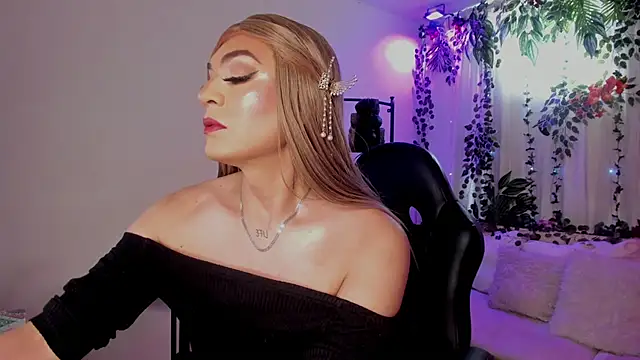 Snapshot of karol_elegance_ chatting on May 9, 2026, 1:16 pm karol elegance online show from May 9, 2026, 1:16 pm
