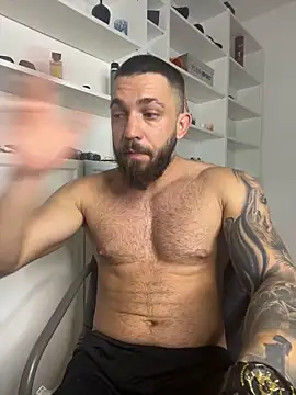 LoveIsBlind  online show from September 23, 2025, 3:53 am