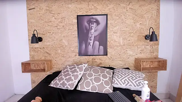 Snapshot of Elizabeth_Santos chatting on February 20, 2025, 2:18 am Elizabeth Santos online show from February 20, 2025, 2:18 am