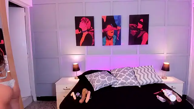 Snapshot of Elizabeth_Santos chatting on February 25, 2025, 8:51 pm Elizabeth Santos online show from February 25, 2025, 8:51 pm