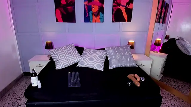 Snapshot of Elizabeth_Santos chatting on October 17, 2025, 8:11 pm Elizabeth Santos online show from October 17, 2025, 8:11 pm