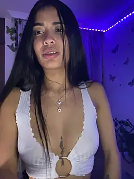 lina pink online show from March 19, 2025, 5:30 am