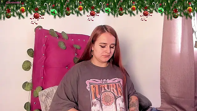 Snapshot of evy_orange1 chatting on December 23, 2024, 6:27 pm evy orange1 online show from December 23, 2024, 6:27 pm