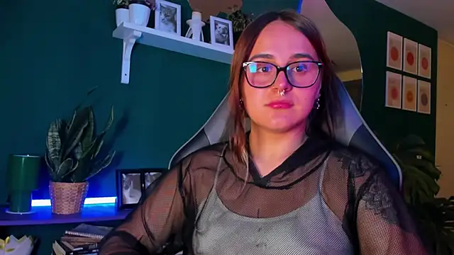 evy orange1 online show from April 23, 2026, 12:45 am