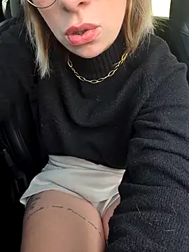 Giuliana baby online show from November 22, 2025, 8:57 am