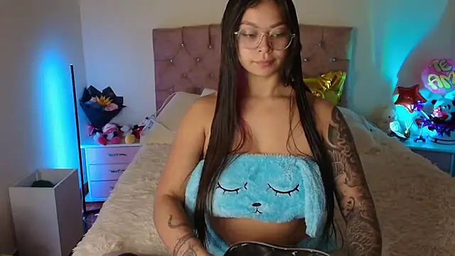 miaa saenz1 online show from November 5, 2025, 3:50 am