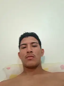 Snapshot of Guti_hazz chatting on January 8, 2026, 11:23 am Guti hazz online show from January 8, 2026, 11:23 am
