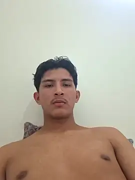 Snapshot of Guti_hazz chatting on March 6, 2026, 1:51 pm Guti hazz online show from March 6, 2026, 1:51 pm