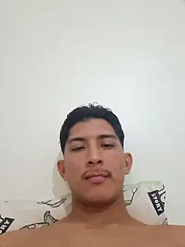 Snapshot of Guti_hazz chatting on March 30, 2026, 12:06 pm Guti hazz online show from March 30, 2026, 12:06 pm