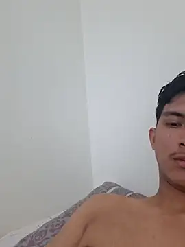 Snapshot of Guti_hazz chatting on July 12, 2026, 3:58 pm Guti hazz online show from July 12, 2026, 3:58 pm