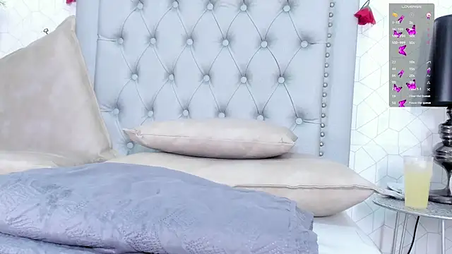 Katalella murillo online show from February 18, 2025, 6:37 am