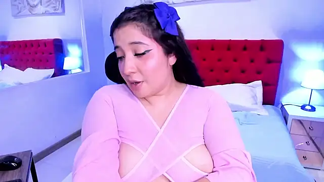 Emma monserrat online show from March 6, 2025, 10:47 pm