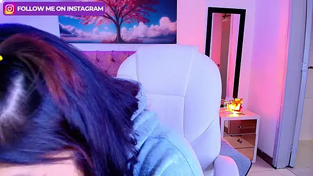 Emma monserrat online show from September 12, 2025, 7:36 pm