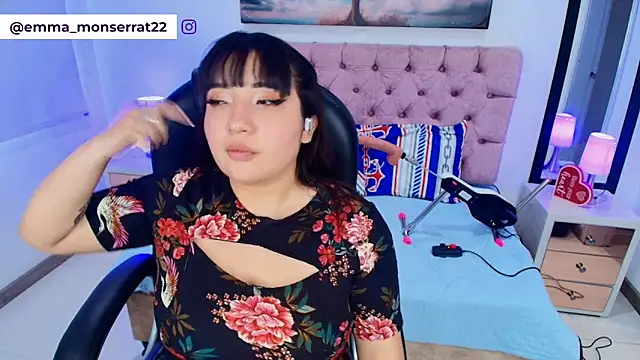 Emma monserrat online show from February 16, 2026, 7:43 pm