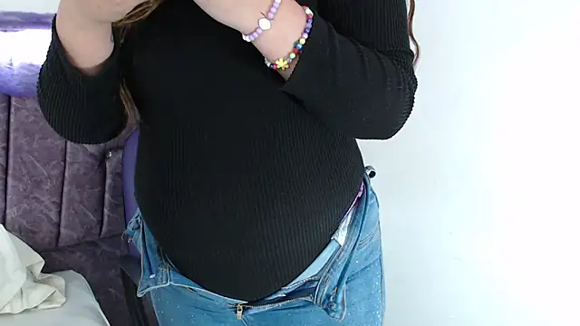 Penelope Fox14 online show from October 31, 2025, 1:23 pm