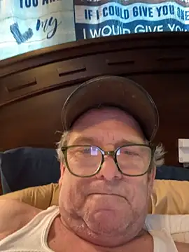 llovetoshowoff online show from April 21, 2026, 5:06 pm