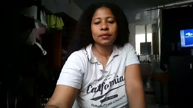 Ivon-09 online show from October 27, 2025, 11:03 am