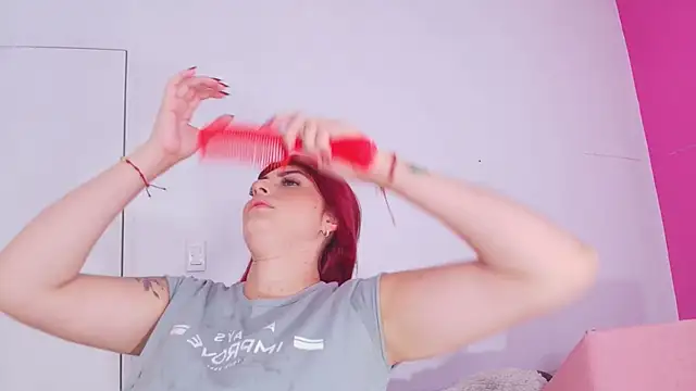 veronica sinner  online show from October 4, 2025, 12:03 pm