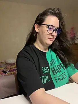 hungry1bunny online show from January 14, 2025, 6:17 pm