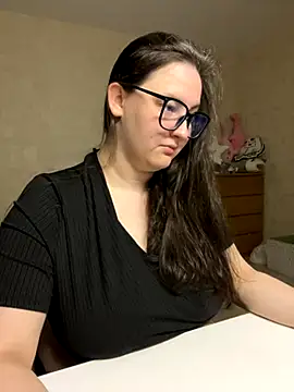 hungry1bunny online show from September 12, 2025, 9:26 pm