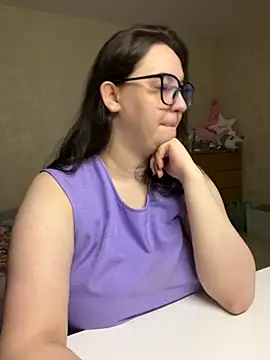 hungry1bunny online show from October 22, 2025, 9:25 pm