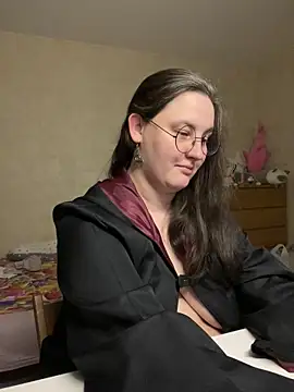 hungry1bunny online show from April 18, 2026, 7:58 pm