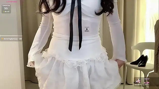 zhuzhu-520- online show from November 1, 2025, 3:58 pm