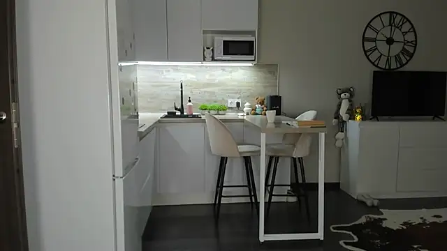 nilliluv online show from October 8, 2025, 11:02 pm