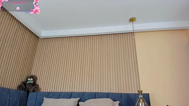 kathecute   online show from September 20, 2025, 1:39 am