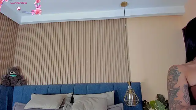 kathecute   online show from February 26, 2026, 1:48 am