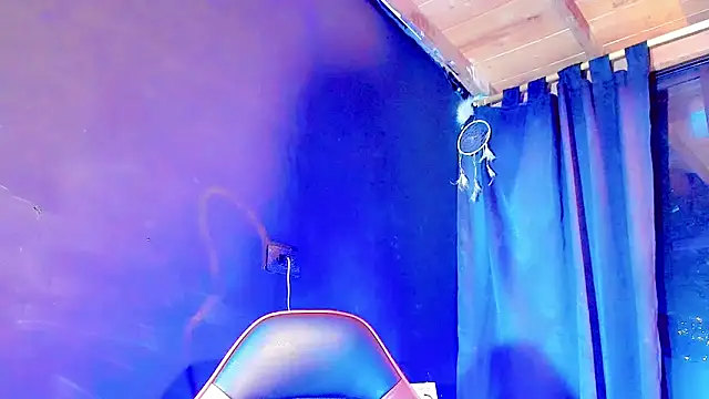 HELEM  S7 online show from February 6, 2025, 6:18 am