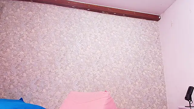 Snapshot of nicol_f chatting on February 4, 2025, 7:22 pm nicol f online show from February 4, 2025, 7:22 pm