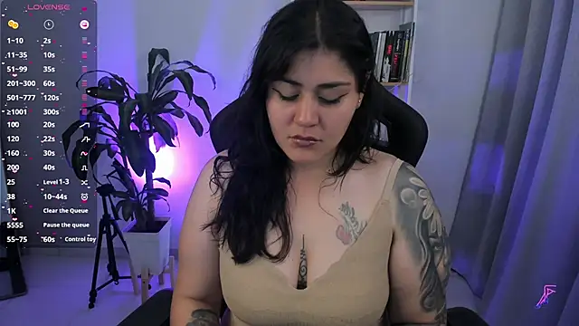 Snapshot of GretaX-X chatting on November 10, 2025, 2:43 am GretaX-X online show from November 10, 2025, 2:43 am