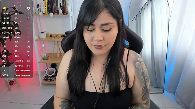 Snapshot of GretaX-X chatting on December 20, 2025, 7:21 pm GretaX-X online show from December 20, 2025, 7:21 pm