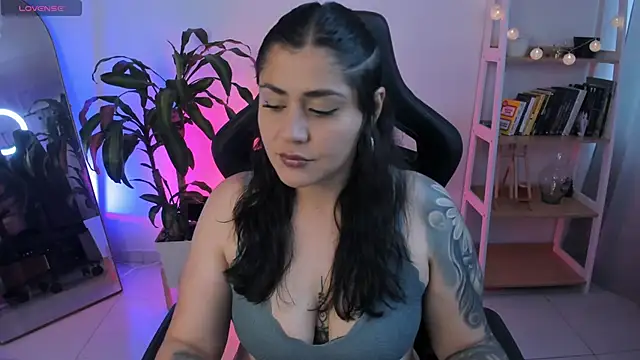 Snapshot of GretaX-X chatting on January 14, 2026, 10:47 pm GretaX-X online show from January 14, 2026, 10:47 pm