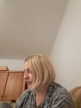 Malichkaanna30 online show from December 27, 2024, 12:12 pm