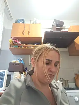 Malichkaanna30 online show from September 25, 2025, 2:54 pm