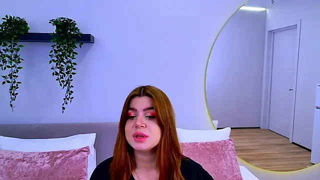 MelanieCarterr online show from November 5, 2025, 4:18 pm