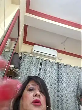 Hot Queen77 online show from January 5, 2025, 6:56 pm