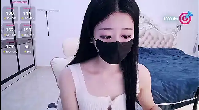 CN-xiaofei online show from February 15, 2025, 2:47 am