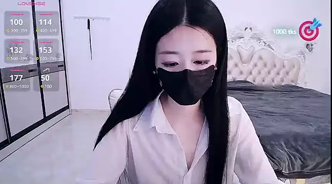 CN-xiaofei online show from March 1, 2025, 10:45 am