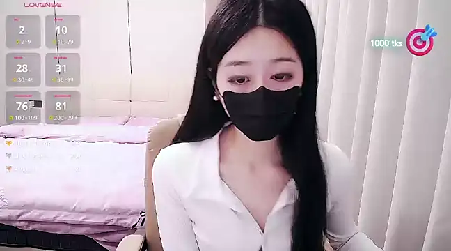 CN-xiaofei online show from March 11, 2025, 9:13 am