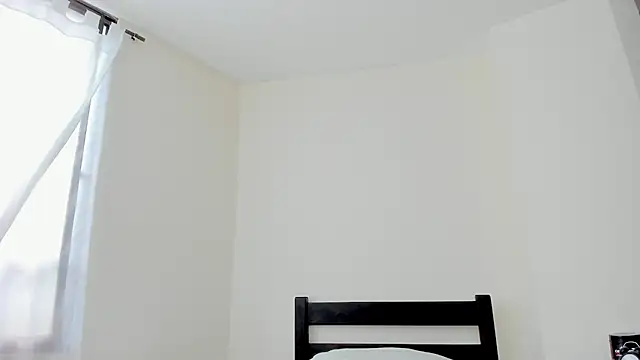 evely coelloo online show from December 30, 2024, 8:04 pm