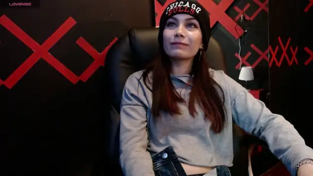  yuyi online show from February 22, 2025, 11:24 am