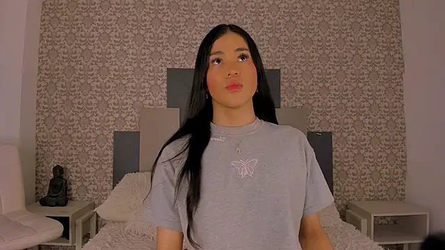 Isa Little Star online show from October 19, 2025, 1:12 pm