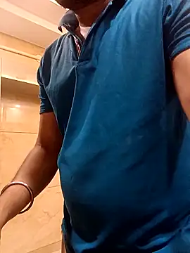 luciferfr69 online show from April 21, 2026, 2:01 pm