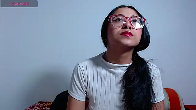 Hot Teens69 online show from December 6, 2024, 9:46 pm