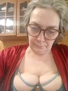 IrinaSweet54 online show from April 23, 2026, 8:46 am