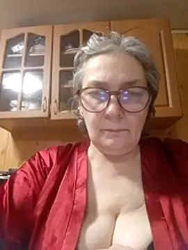 IrinaSweet54 online show from April 25, 2026, 5:43 pm